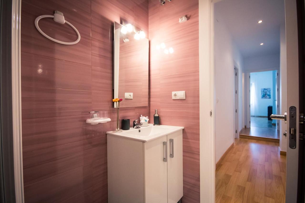 Holidays2Malaga Heredia 3 Bedroom Opposite Malaga Port Exterior photo